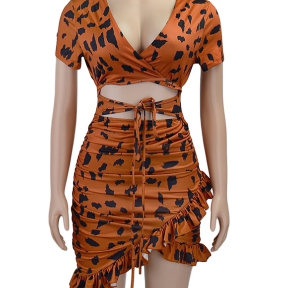 NEW! CHEETAH LEOPARD WRAP DRESS TIE FRONT CUT OUT - Picture 5 of 7